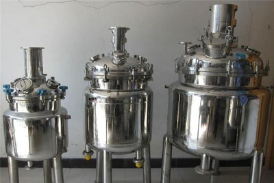 反應(yīng)釜、潤圣化工、高溫高壓反應(yīng)釜價格