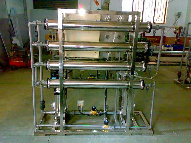 惠州佛山中山順德梅州揭陽四會(huì)單級(jí)反滲透設(shè)備 一級(jí)ro設(shè)備